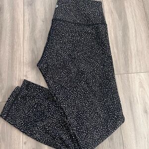 Lululemon size 8 leggings